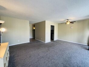 Building Photo - 710 E 200 S
