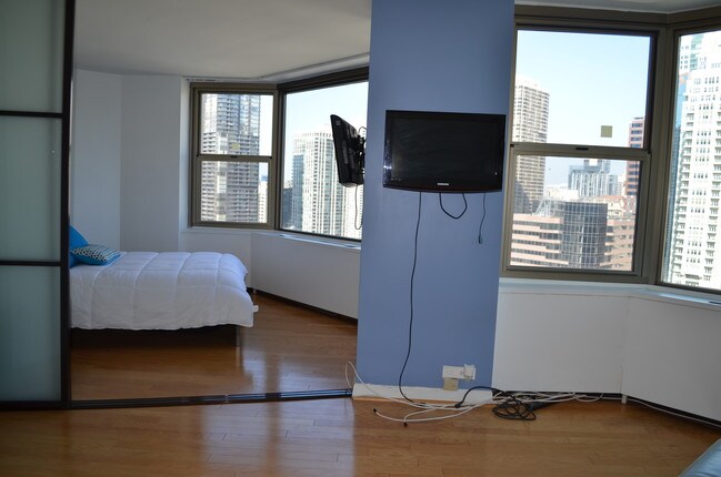Building Photo - 535 N Michigan Ave
