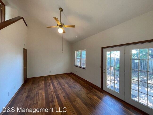 Building Photo - 2 br, 2 bath House - 1305 N. Dryden Court