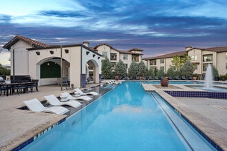 Building Photo - Ambrosio Apartments