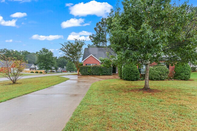 Foto del edificio - 446 Camella Cir