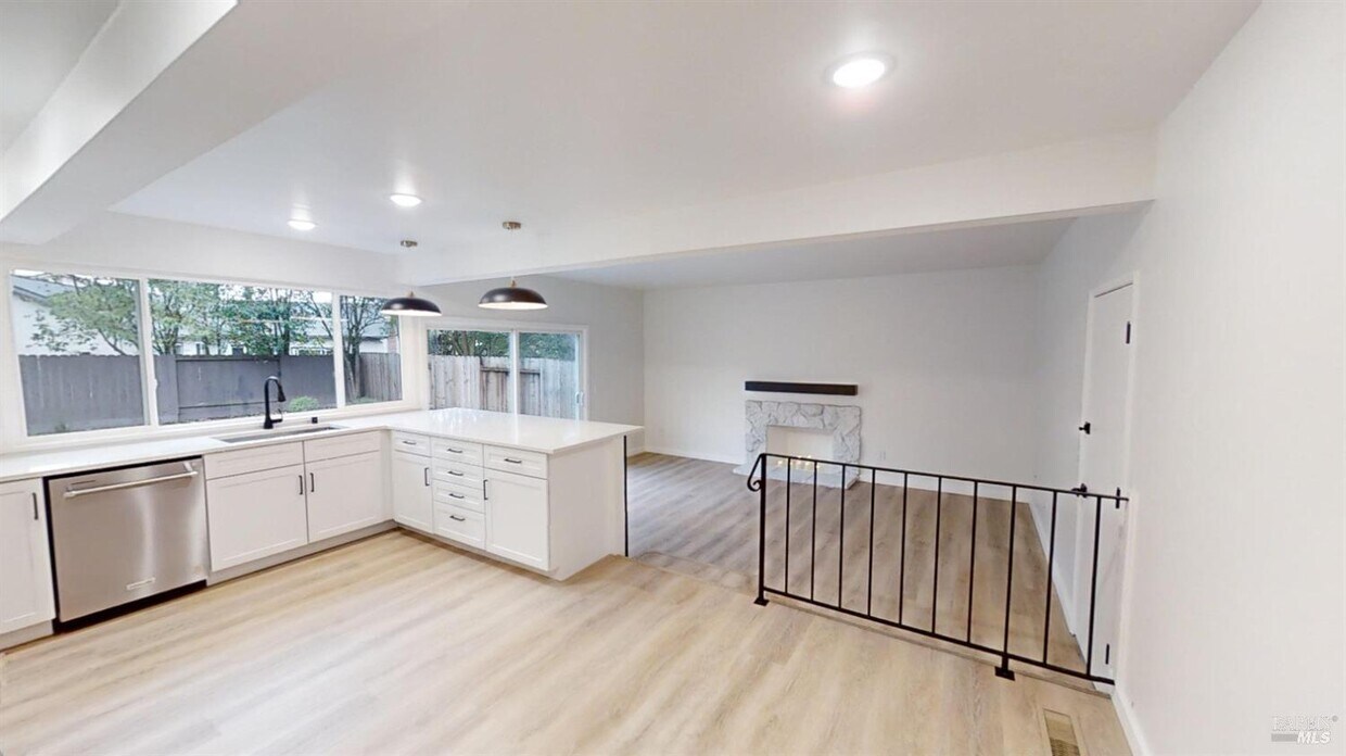 Primary Photo - 1714 Caracas Ct