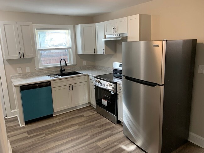 Photo - Beautifully Updated Duplex Near NoDa!! House