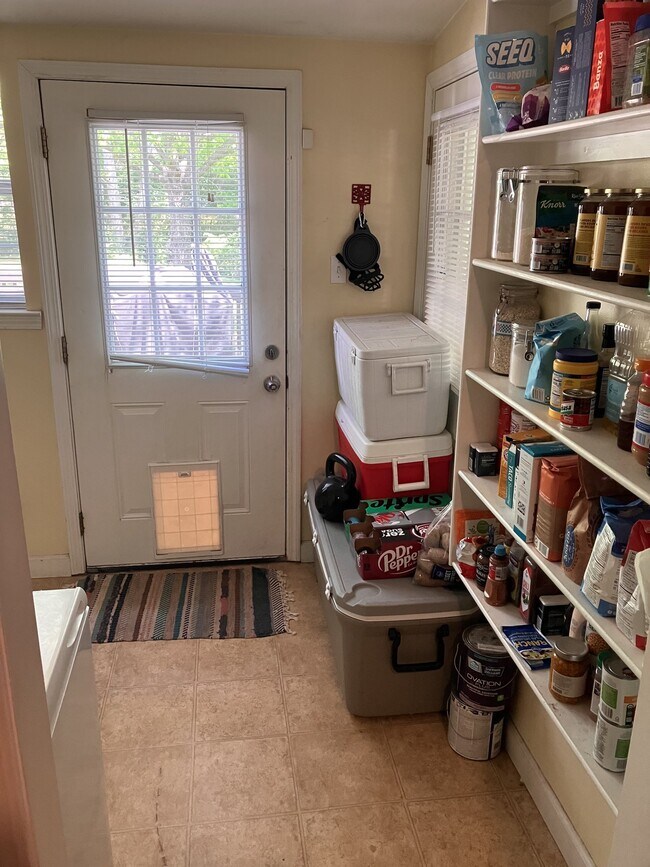 Foto del edificio - 5608 C St