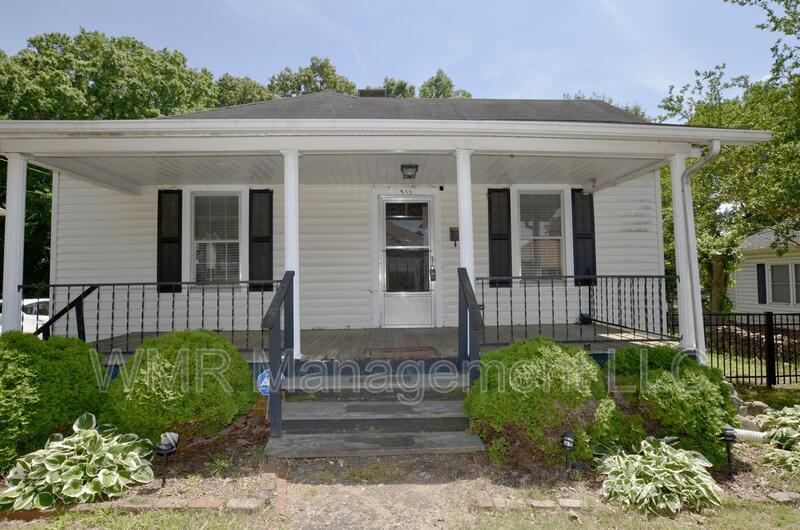 Primary Photo - 513 W 7th St