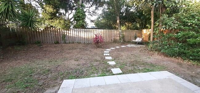 Foto del edificio - 1431-1431 Lake Highland Dr