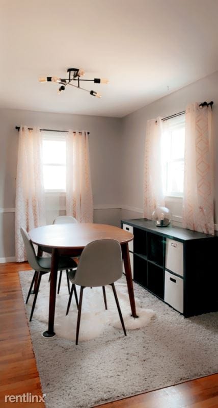 Building Photo - 3 br, 1 bath Townhome - 501 General Sutter...