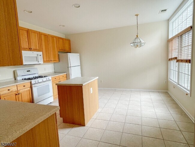 Building Photo - 511 Kensington Ln