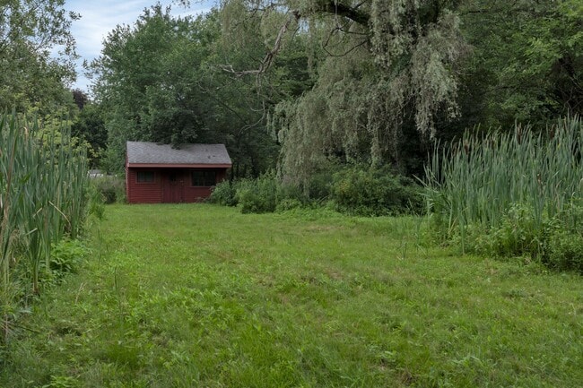 Building Photo - 104 Mishawum Rd