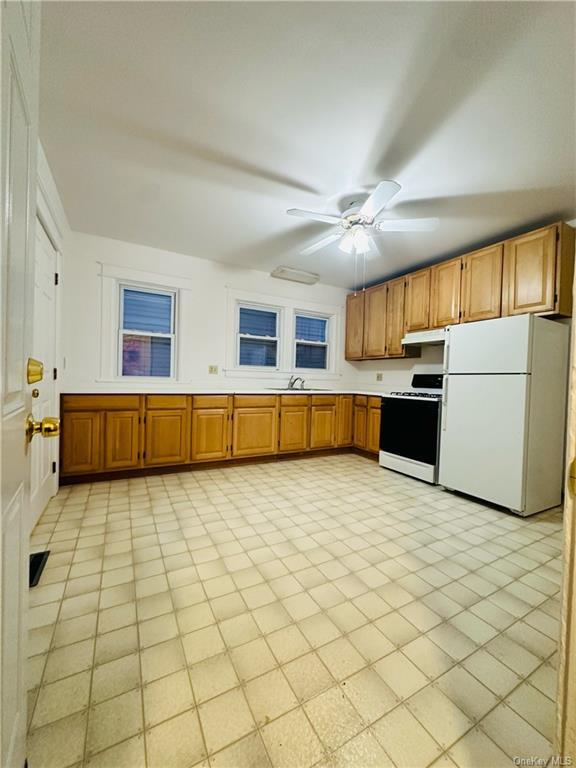 Primary Photo - 40 College Ave