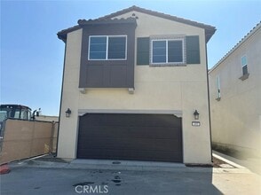 Building Photo - 401 Verna St