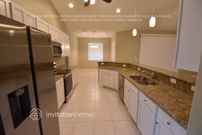 Building Photo - 456 San Ambrosio St