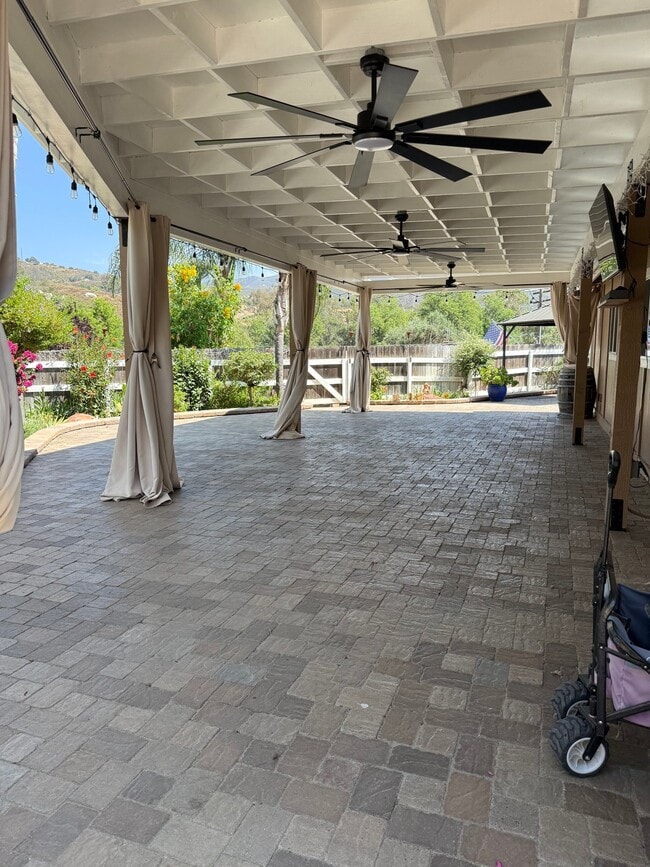 Building Photo - 5790 Dehesa Rd
