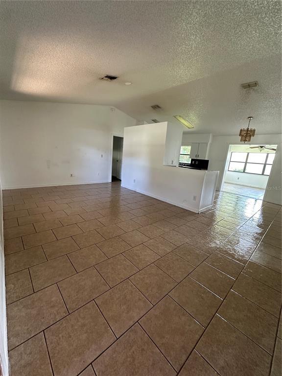 Foto del edificio - 4340 SE 60th St