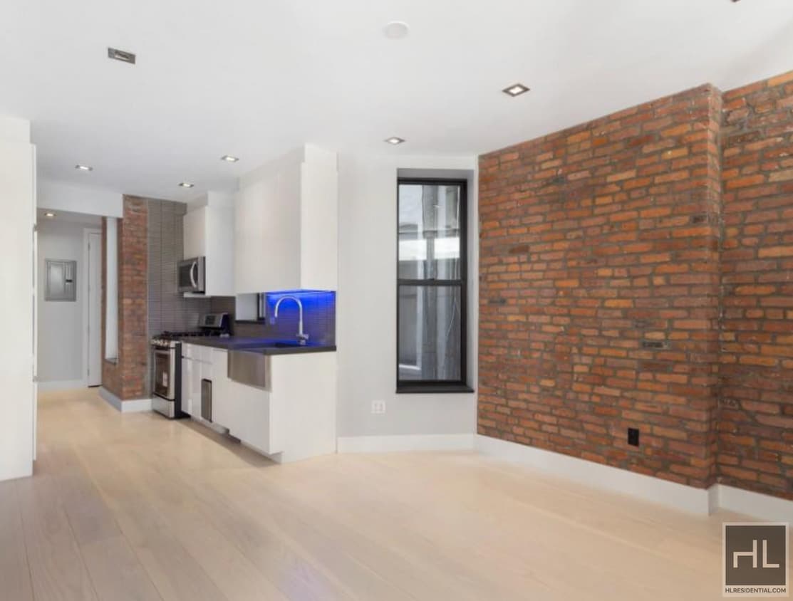 Primary Photo - Renovated Lower East Side 3-Bedroom with E...