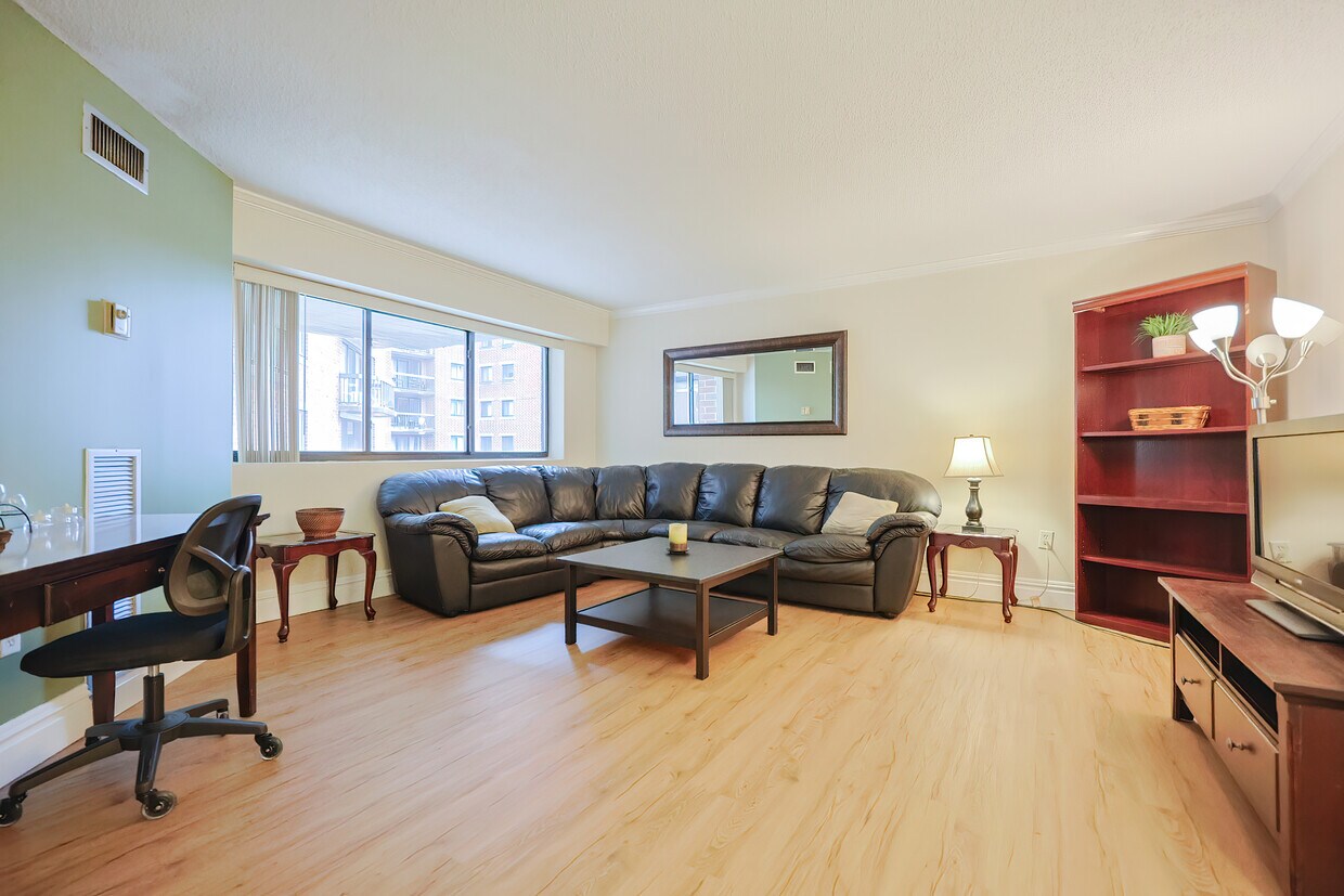 Foto principal - 15 N Beacon St