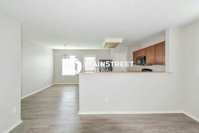 Building Photo - 3 Bedroom Pet-Friendly Home in Converse, TX with Main Street Renewal