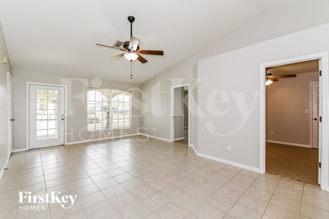 Building Photo - 2513 SW 31st St