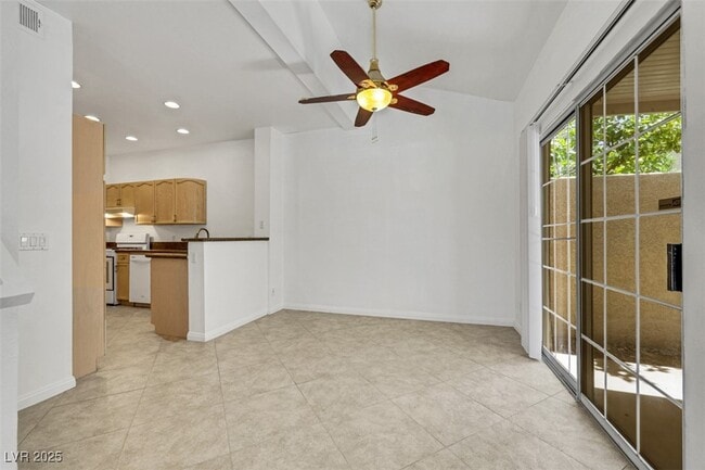 Building Photo - 2607 Peat Moss Ave