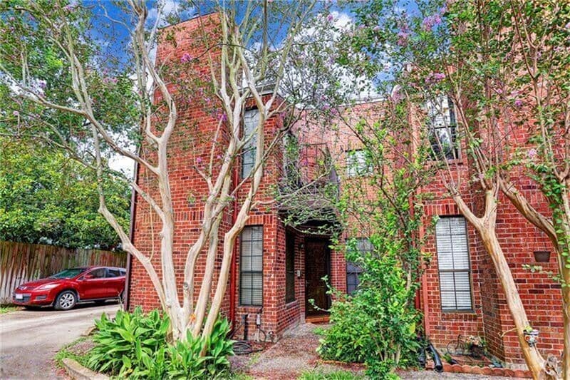 Primary Photo - 2732 W Holcombe Blvd