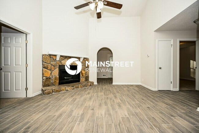 Building Photo - 3 Bedroom Pet-Friendly Home in Stockbridge, GA with Main Street Renewal