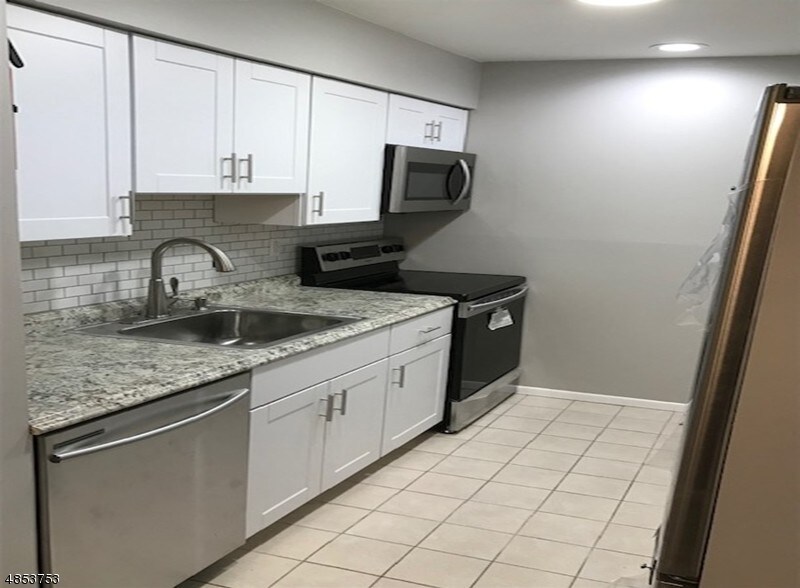 731733 Belleville Ave Unit C2, Belleville, NJ 07109 Condo for Rent