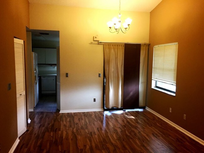Building Photo - 8453 Long Meadow Cir N