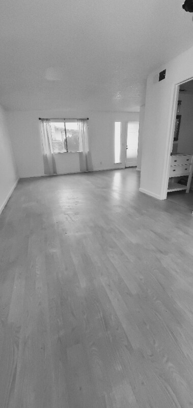 Building Photo - 1590 Silver Creek Cir