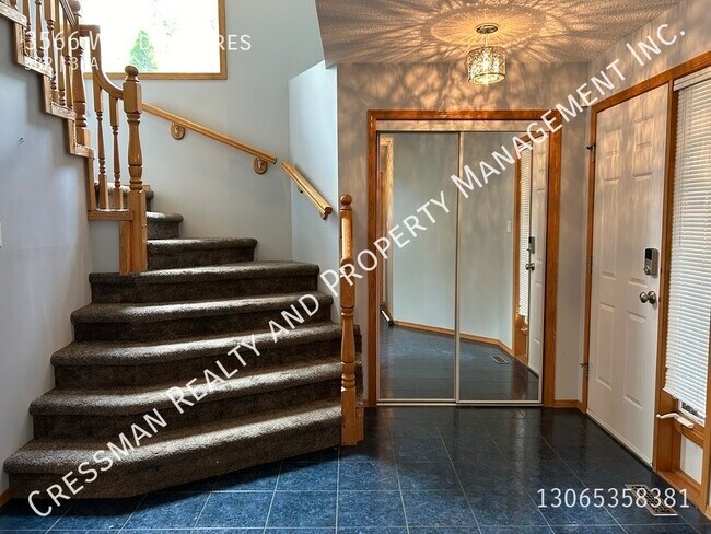 Photo du bâtiment - 3 Bed 3 Bath House in the Creekside Neighb...