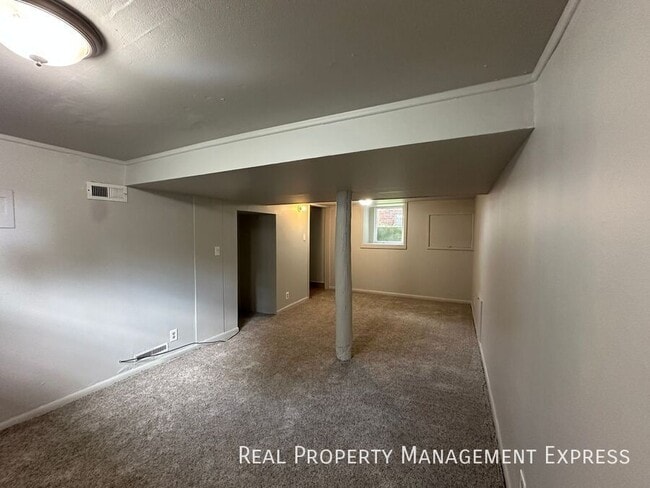 Building Photo - Lower Level Studio Apartment