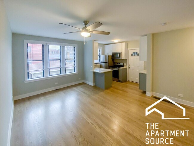 Foto del edificio - 3620 N Marshfield Ave