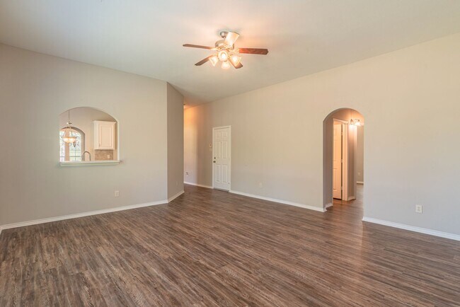 Building Photo - 16523 Brightling Ln