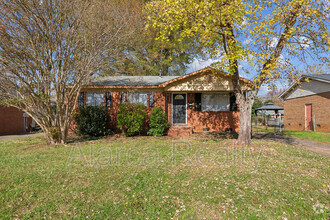 Building Photo - 4717 Monmouth Dr