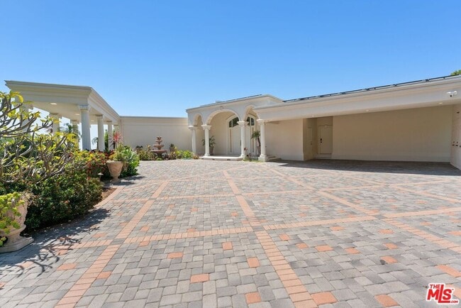 Foto del edificio - 1725 Loma Vista Dr