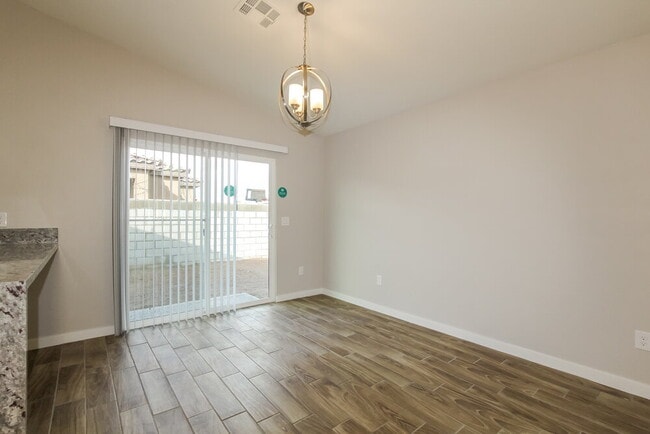 Foto del edificio - 8902 W Monroe St