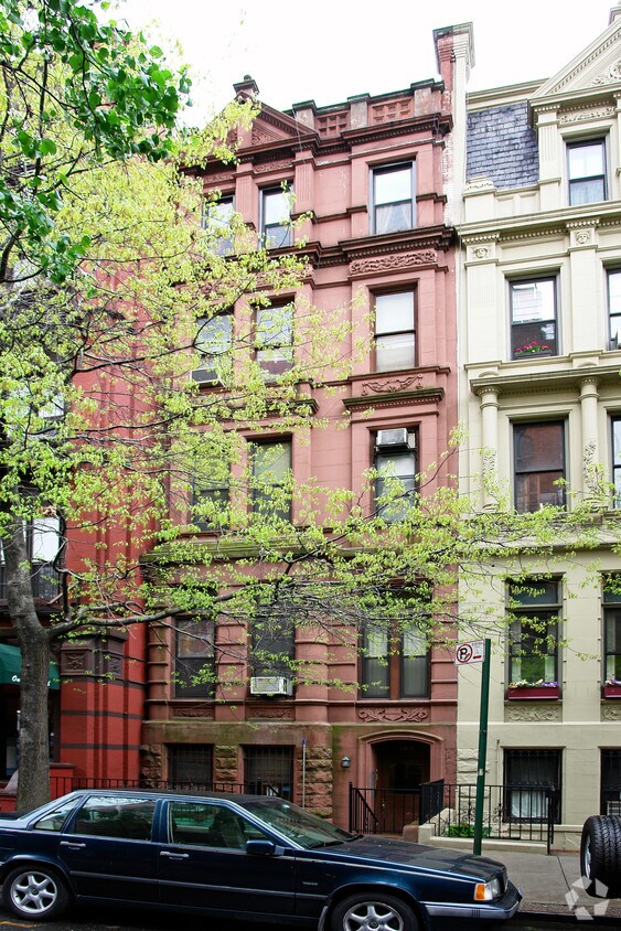 Foto principal - 102 W 87th St