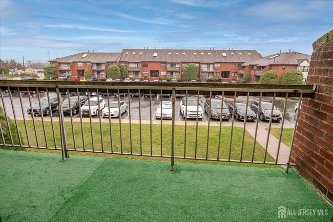 Foto del edificio - 142 Beverly Hill Terrace