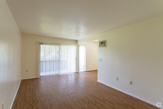 1 HAB, 1 BA - 620 ft² - Canyon Park