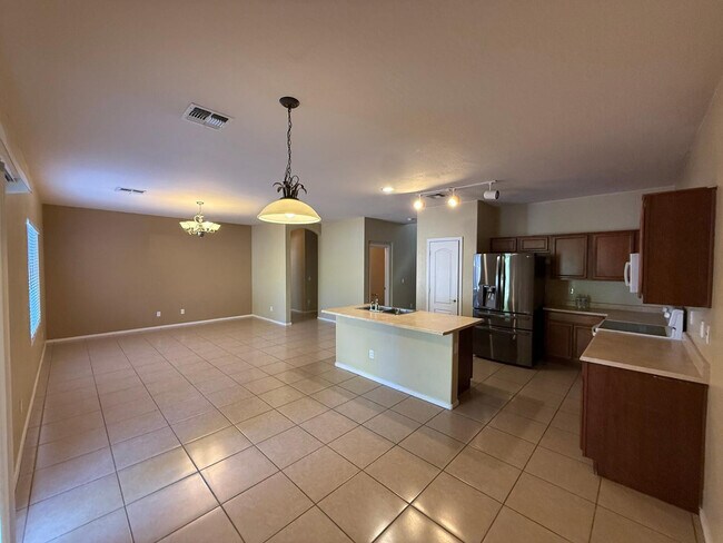 Foto del edificio - 4487 S Rock St