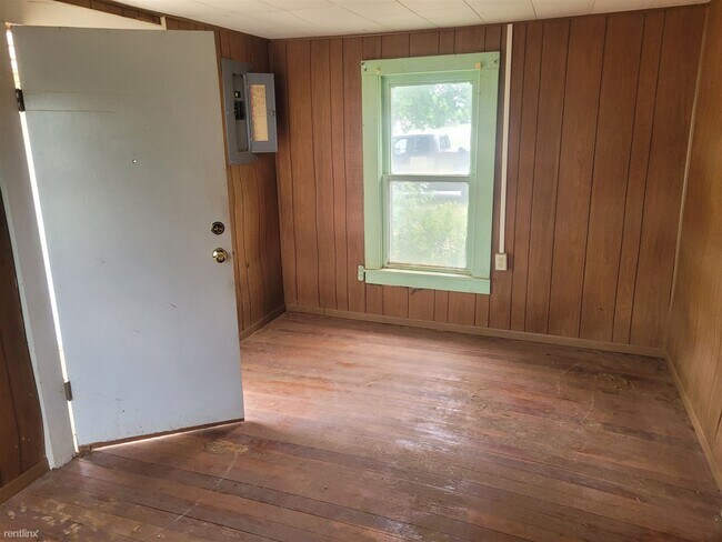 Foto del edificio - 2 br, 1 bath House - 316 North Center Street