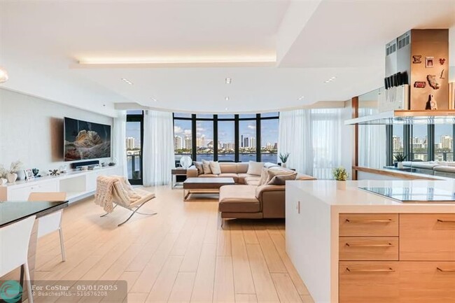 Building Photo - 17301 Biscayne Blvd