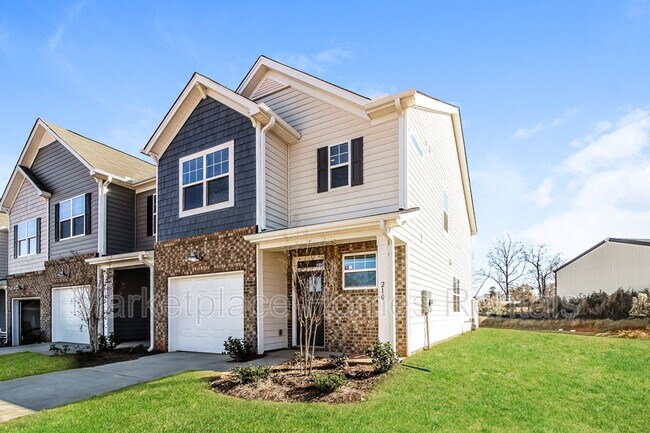 Building Photo - 210 E Compass Wy