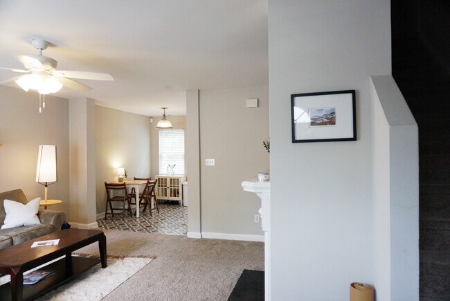 Foto del edificio - 1601 Briarmont Ct