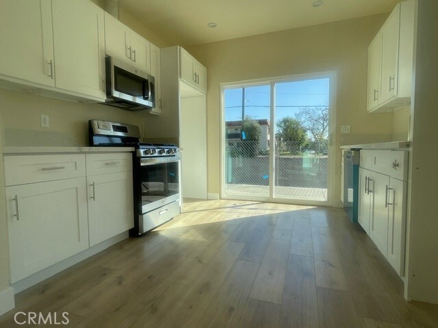 Foto principal - 702 E Glenoaks Blvd