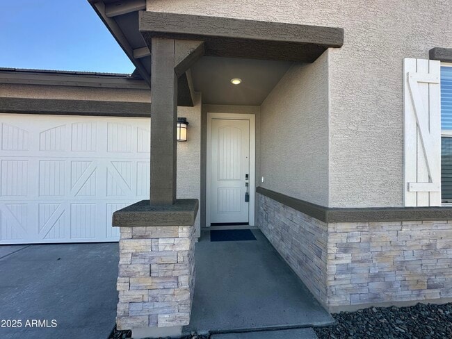 Building Photo - 15849 W Gray Fox Trl