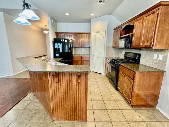 Foto del edificio - 8916 N 155th E Ave