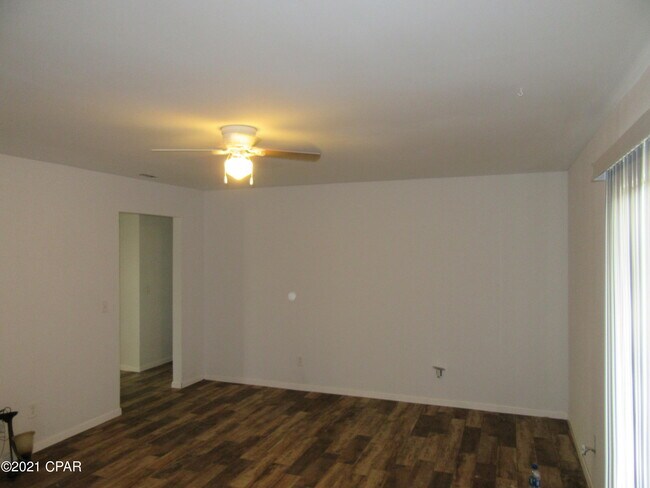 Foto del edificio - 5113 Park St