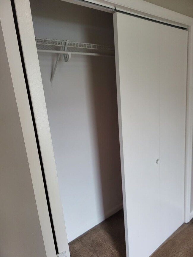 Foto del edificio - Nice two bedroom condo on one level in Hermitage