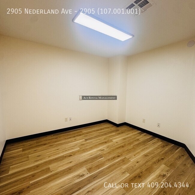 Foto del edificio - 2905 Nederland Ave