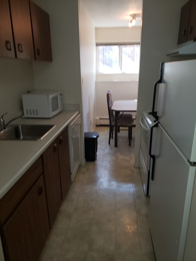 Photo du bâtiment - 10609 102 St